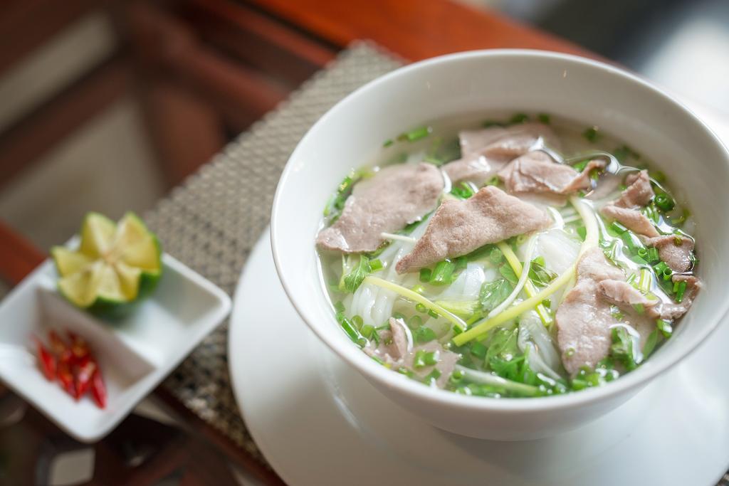 Hanoi E Central Luxury Hotel & Restaurant Exterior photo