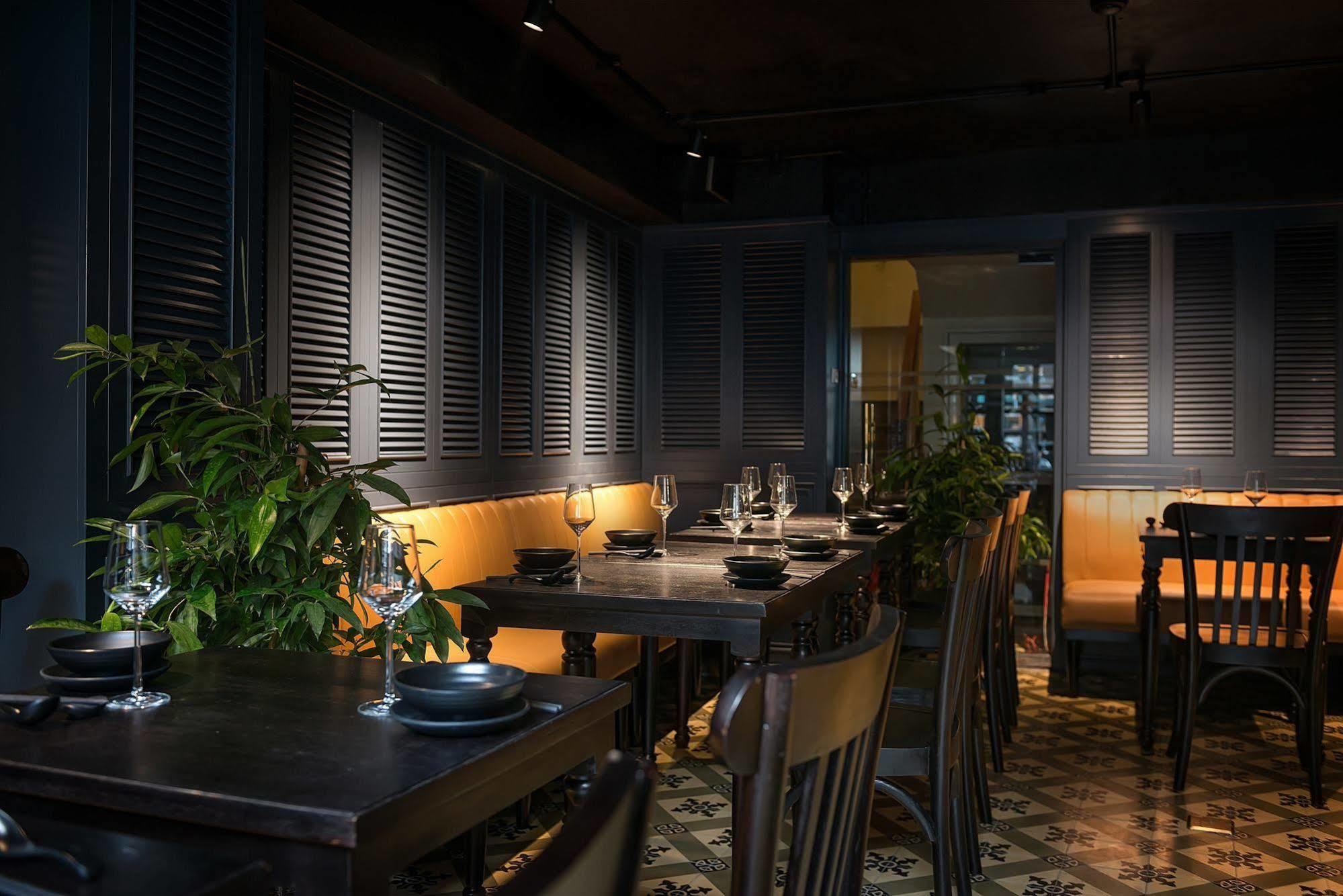 Hanoi E Central Luxury Hotel & Restaurant Exterior photo