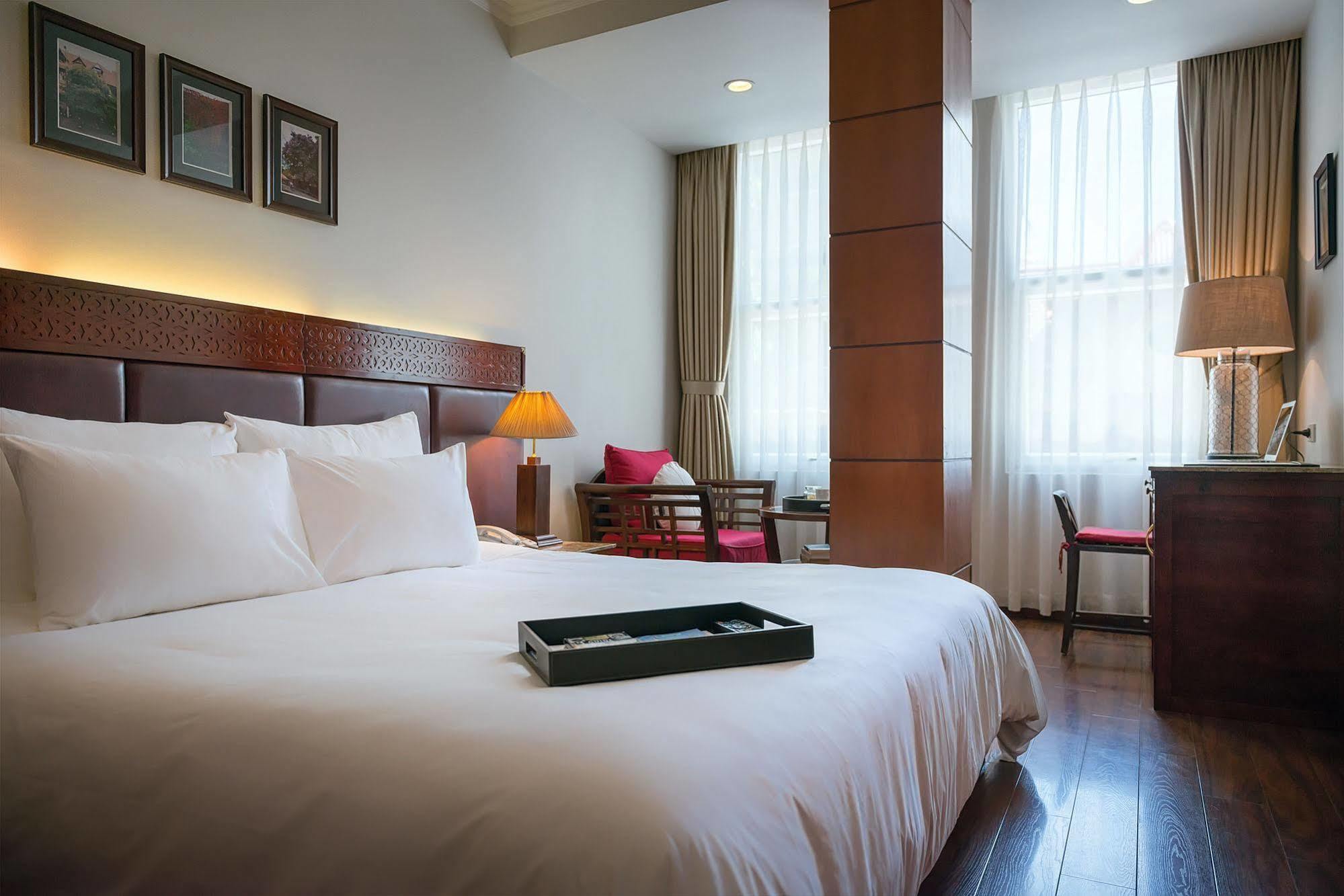 Hanoi E Central Luxury Hotel & Restaurant Exterior photo